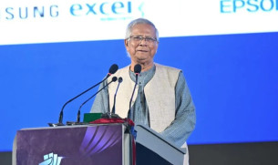 প্রযুক্তিগত অগ্রগতি বাড়িয়ে দ্রুত পরিবর্তনশীল বিশ্বের সঙ্গে তাল মেলাতে হবে : প্রধান উপদেষ্টা