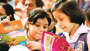 প্রাথমিকের শিক্ষার্থীরা পেল নতুন বই, অপেক্ষায় মাধ্যমিকের শিক্ষার্থীরা