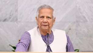 সাফ জয়ী নারী ফুটসাল দলকে প্রধান উপদেষ্টার অভিনন্দন