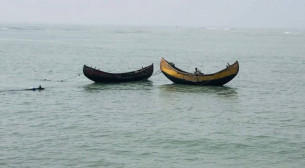 মিয়ানমার থেকে ছোড়া গুলিতে টেকনাফে দুই কিশোর আহত