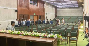 সংসদ ভবনে আসছেন বিএনপির নবনির্বাচিত সংসদ সদস্যরা