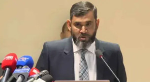 সাংবাদিক-পর্যবেক্ষকরা কেন্দ্রে মোবাইল ব্যবহার করতে পারবেন: ইসি