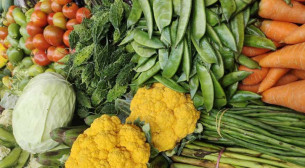 রমজানে নিত্যপণ্যের বাজার ঊর্ধ্বমুখী, ভোক্তাদের ক্ষোভ