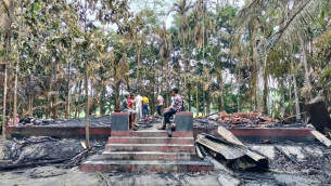 ভোলায় রাতের আধাঁরে বসতঘর জ্বালিয়ে দেয়ার অভিযোগ