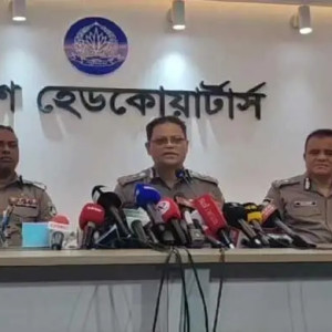 চাঁদাবাজদের ধরতে দলীয় বিবেচনার সুযোগ নেই: আইজিপি