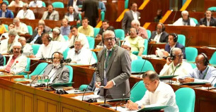 দুর্নীতিকে প্রশ্রয় না দিয়ে গ্রামাঞ্চলের রাস্তাঘাটে সর্বোচ্চ অগ্রাধিকার :  স্থানীয় সরকারমন্ত্রী