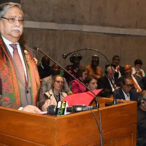 সংসদে রাষ্ট্রপতিকে ভাষণদান থেকে বিরত রাখতে প্রধানমন্ত্রীকে চিঠি