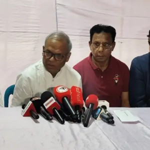 শহীদ পরিবারকে উপেক্ষা করলে গণতন্ত্রের লড়াই সার্থক হবে না: রিজভী