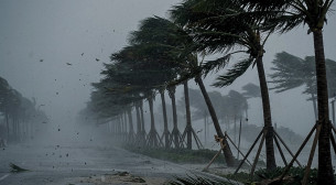 ১৬ অঞ্চলে ঘণ্টায় ৬০ কিমি বেগে ঝড়ের পূর্বাভাস