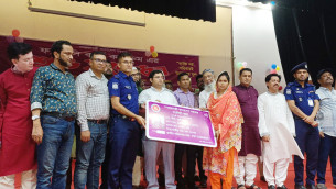 তজুমদ্দিনে ১ হাজার ১৩০ পরিবার পেল ফ্যামিলি কার্ড