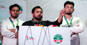 সরকারের পারফরম্যান্সের ওপর নির্ভর করছে মধ্যবর্তী নির্বাচন: নাহিদ ইসলাম