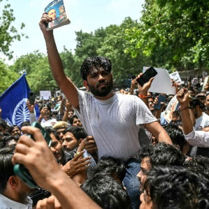 ভারতের জেন-জি কী চায়, মোদীর গদি কি টিকবে?