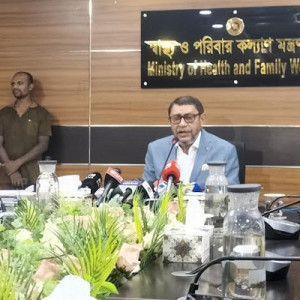আদ্‌-দ্বীন হাসপাতালে সাংবাদিকদের ওপর হামলায় স্বাস্থ্যমন্ত্রীর দুঃখ প্রকাশ