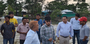মনপুরায় টেকসই বেড়িবাঁধের উপর পাকা রাস্তা নির্মাণ ও সোলার লাইট স্থাপনের দাবী