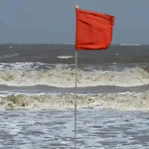 সব সমুদ্রবন্দরে ৩ নম্বর সতর্ক সংকেত বহাল
