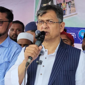 মানুষের কল্যাণ নিশ্চিত করাই সরকারের রাজনীতির মূল লক্ষ্য: স্বরাষ্ট্রমন্ত্রী
