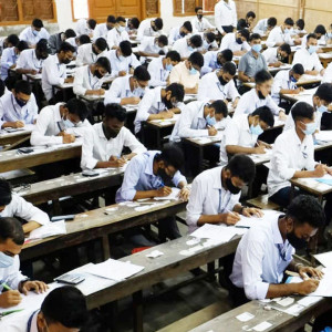এইচএসসির তৃতীয় দিনে রেকর্ড ৪৮ বহিষ্কার