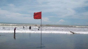 লঘুচাপ আরও শক্তিশালী হওয়ার শঙ্কা, সমুদ্রবন্দরে ৩ নম্বর সংকেত