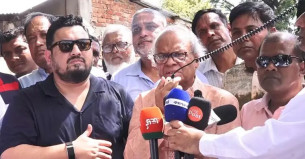 কয়েকদিনের জন্য পরীক্ষা পিছিয়ে দিলে বড় কোনো ক্ষতি হবে না: রিজভী