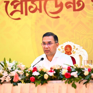নিরাপত্তা কৌশলে সরকারপ্রধানকে জনগণ থেকে দূরে না রাখতে পিজিআরের প্রতি আহ্বান প্রধানমন্ত্রীর