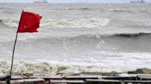 সমুদ্র বন্দরে ৩, নদীবন্দরে ১ নম্বর সতর্ক সংকেত