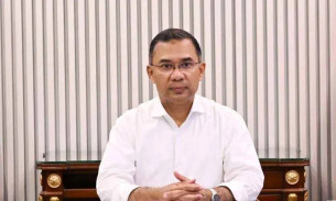 দক্ষিণ কোরিয়ার প্রেসিডেন্টকে বাংলাদেশ সফরের আমন্ত্রণ প্রধানমন্ত্রীর