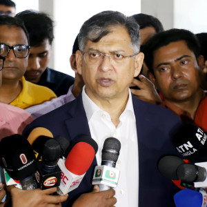 বেনজীরকে দেশে ফেরাতে আইনি ও কূটনৈতিক প্রচেষ্টা চালাচ্ছে সরকার : স্বরাষ্ট্রমন্ত্রী