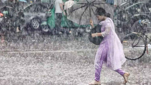 ২৪ ঘণ্টার মধ্যে লঘুচাপ সৃষ্টির শঙ্কা, বৃষ্টি ভোগাবে ৫ দিন