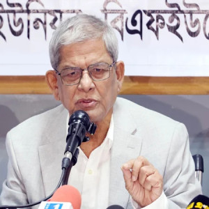 বিরোধী দলকে সঙ্গে নিয়ে সংসদে রাজনৈতিক সংকটের সমাধান আসবে : মির্জা ফখরুল