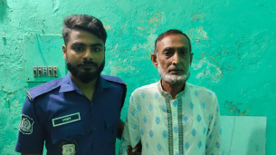 মনপুরায় পুলিশের অভিযানে কার্যক্রম নিষিদ্ধ আ’লীগের নেতা আটক