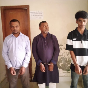 শিক্ষক পেটানো মামলায় প্রধান শিক্ষকসহ তিনজন হাজতে