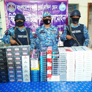 লালমোহনে শুল্ক ফাঁকি দেয়া বিপুল পরিমাণের বিদেশি সিগারেট জব্দ