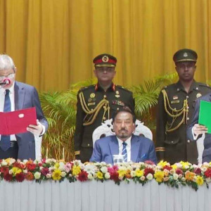 দেশের ২৩তম রাষ্ট্রপতি হিসেবে শপথ নিলেন মির্জা ফখরুল
