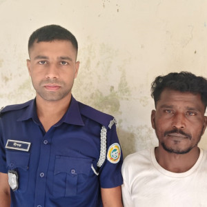 মনপুরায় গাঁজাসহ এক মাদককারবারি আটক