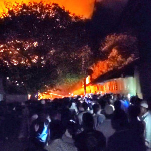 দৌলতখানে তেলের গুদামে ভয়াবহ আগুন, পুড়ল ৬ গুদামসহ ৮ দোকান,আহত-৪
