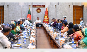 সমাজের সবাই এগিয়ে এলে অনেক বড় সমস্যার সমাধান করা সম্ভব : প্রধানমন্ত্রী
