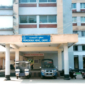 লালমোহনে টমটমের চাপায় ৭ বছরের শিশুর মৃত্যু