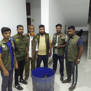 চরফ্যাসনে ৩২টি সন্ধি ও করি কাইট্টা প্রজাতির কচ্ছপ উদ্ধার