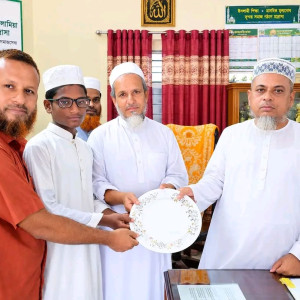 লালমোহনে গ্রীষ্মকালীন ক্রীড়া প্রতিযোগিতায় সাঁতারে প্রথম বাপ্পি