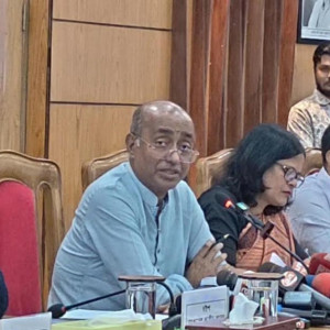 রাজনৈতিক ব্যক্তি বা গডফাদারের দায় সরকার নেবে না: আইনমন্ত্রী