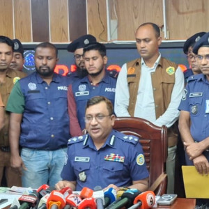 ভোলায় বিদেশি পিস্তল, জাল আড়াই লক্ষ টাকা,৮৪৮ পিস ইয়াবা উদ্ধার, আটক -৬