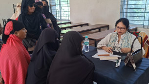 ভোলায় অসহায় মানুষ জন্য ফ্রি মেডিকেল ক্যাম্পে চিকিৎসা সেবা