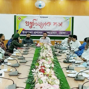 লালমোহনে দুর্গোৎসব ও সরকারি সেবামূলক কর্মসূচি নিয়ে প্রস্তুতিমূলক সভা