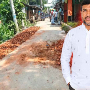শিবপুরে খানাখন্দে ভরা সড়কের সংস্কারের উদ্যোগ নিলেন বিজেপির নেতা মাইনুদ্দিন মেম্বার