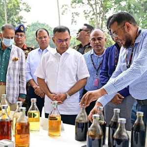 বর্জ্য থেকে জ্বালানি তেল উৎপাদন প্রকল্প বাস্তবায়নে সহযোগিতার আশ্বাস প্রধানমন্ত্রীর