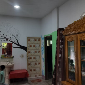 ভোলায় প্রবাসীর স্ত্রীকে জিম্মি করে ৫ ভরি স্বর্ণালংকার লুট-পাটের অভিযোগ