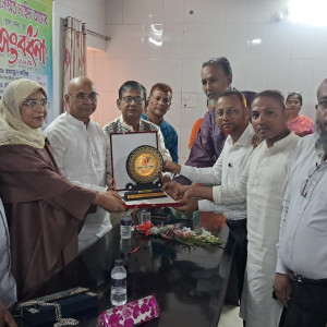 ভোলায় প্রধান শিক্ষক সাহিদা আক্তারকে সংবর্ধনা