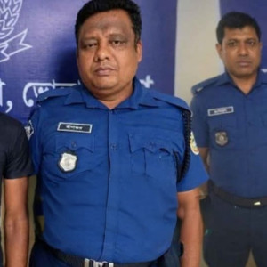 লালমোহনে ২ সাজাপ্রাপ্ত পলাতক আসামি গ্রেপ্তার