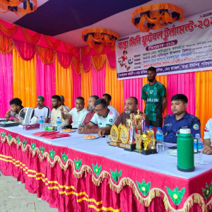 ভোলায় বাপ্তা মিনি ফুটবল টুর্নামেন্টে মেহের আলী হাওলাদার বাড়ি চ্যাম্পিয়ন