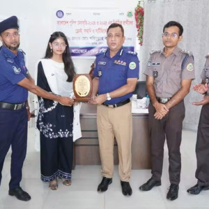 ভোলায় বাংলাদেশ পুলিশ মেধা বৃত্তি ২০২৪-২৫ প্রদান